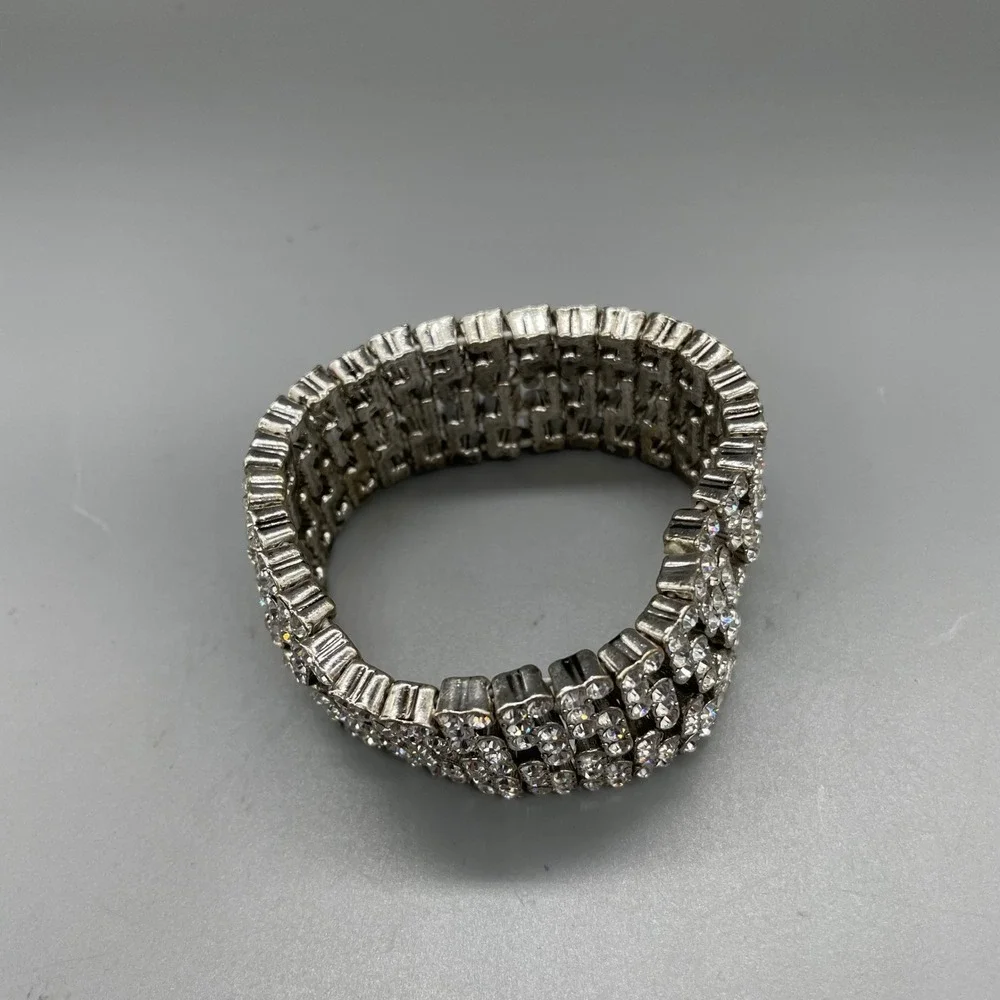 Vintage Silver Tone Clear Rhinestone 5 Row Interlocking Stretch Cuff Bracelet